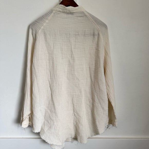 Urban Daizy Gauze Oversized Lightweight Beach Coverup Button up shirt Cream Sz L - Picture 5 of 10